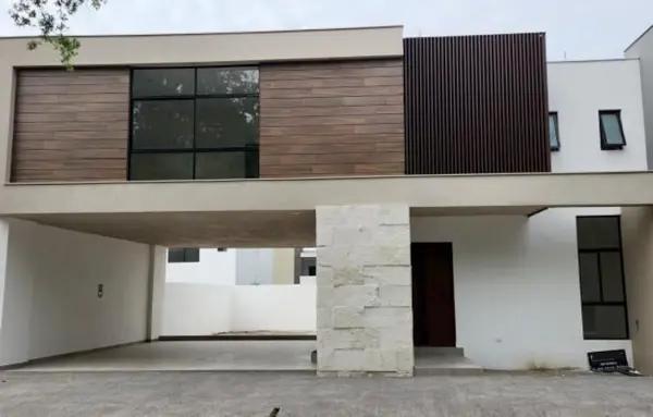 Casa en venta en Carretera Nacional en Monterrey