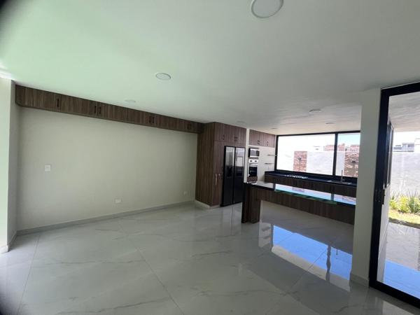 RESIDENCIA DE LUJO EN VENTA – SANTUARIA, SAN JUAN DEL RÍO