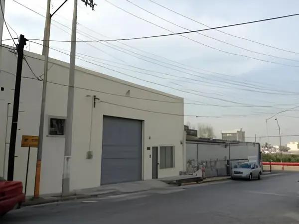BODEGA + TERRENO (2mil m2) EN VENTA, CENTRO MONTERREY (Sobre Av. Morones Prieto)