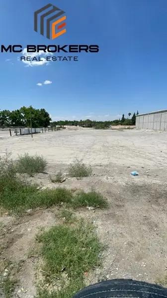 SE VENDE TERRENO COMERCIAL EN PARRAS A PIE DE CARRETERA