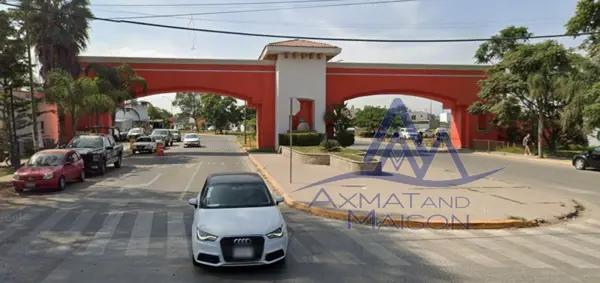 Venta de Casa en Villa Fontana, San Pedro Tlaquepaque: ¡Gran Oportunidad! JX71