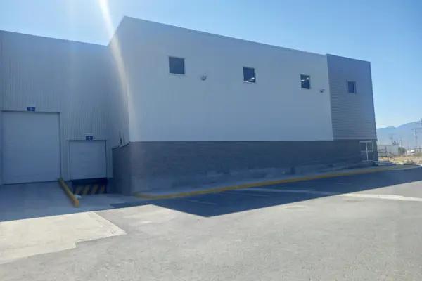 Bodega en RENTA de 1,900m2 en Parque Industrial Antares