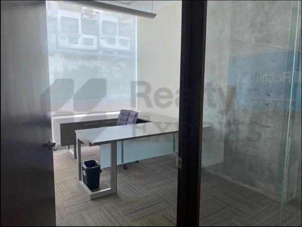 Oficinas en Renta en Hacienda de La Sierra