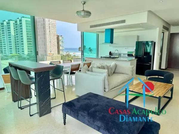 Departamento con terraza doble y vista parcial al mar