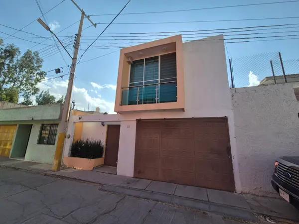 CASA EN FRACC. GONZALEZ ORTEGA