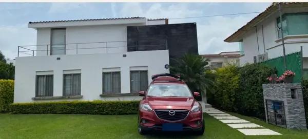 CASA EN VENTA EN FRACCIONAMIENTO LOMAS DE COCOYOC, MORELOS