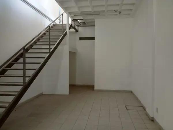 Local en Industrial Alce Blanco