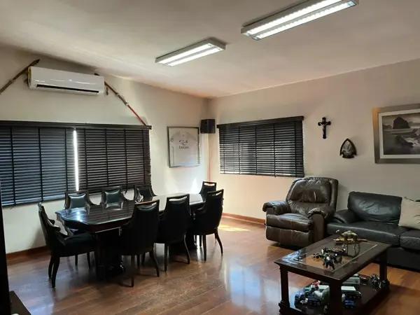 BODEGA CON OFICINAS Y TERRENO COL. FCO. VILLA