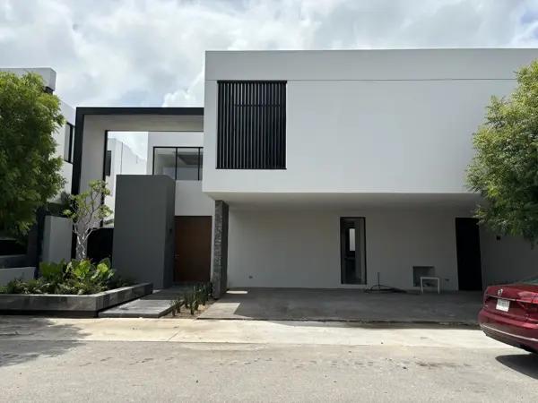 Casa en venta en Privada Solasta