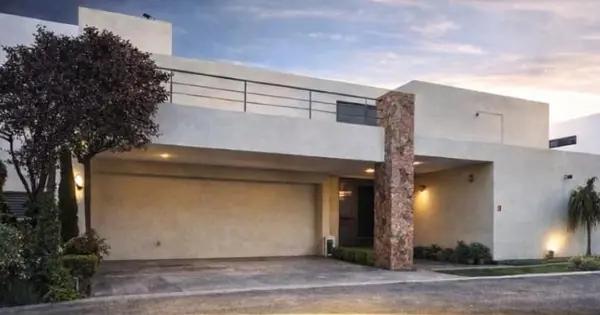 Casa en venta en Zerezotla San Pedro Cholula 4 recamaras y jardín grande
