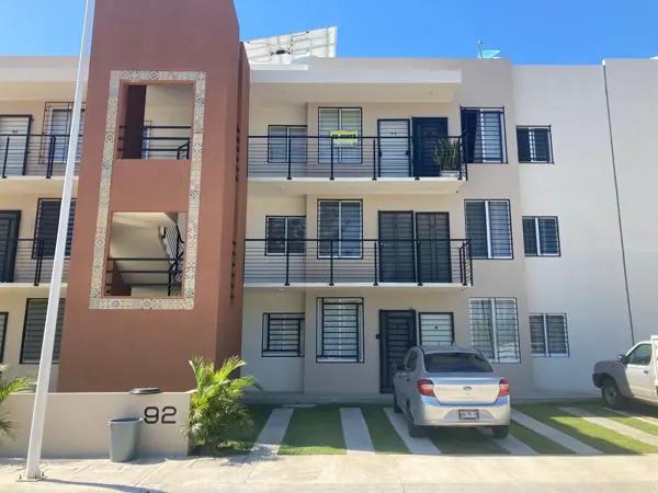 DEPARTAMENTO EN RENTA CENTRICO EN FRACCIONAMIENTO CARIMA MEZCALES