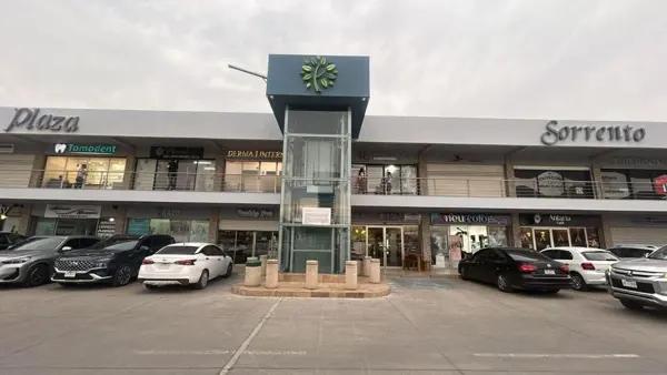 Local en Venta Plaza Sorrento Camino Real a Colima