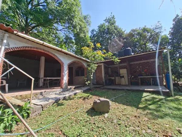 Terreno en venta en El Naranjal Villa de Álvarez ¡Descubre el paraíso frutal que estabas buscando