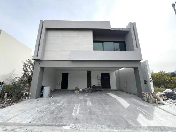 CASA EN VENTA EN LA ZONA DE CARRETERA NACIONAL SANTIAGO