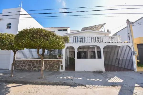 Casa exclusiva en Sábalo Country a pasos de la playa