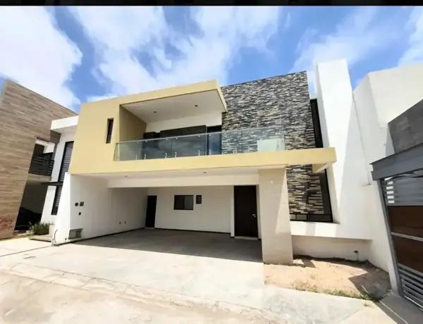HERMOSA CASA EN VENTA LOS VIÑEDOS
