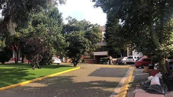 Venta Casa 3 Recamaras doble seguridad en Lomas de las Palmas.