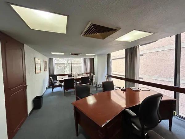 Oficina en Venta en Bosques de Ciruelos