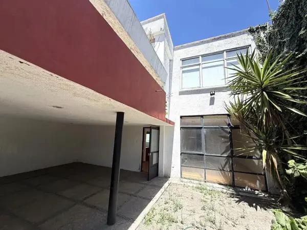 VENTA CASA EN CONDOMINIO EL ROSARIO, COYOACÁN CON PATIO