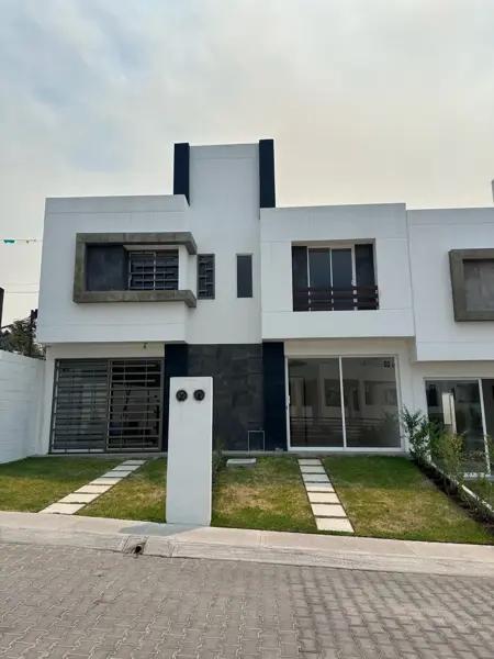 Casa en Condominio a la Venta en Las Fuentes, Jiutepec, Morelos: Seguridad y Confort Casa en Condominio a la Venta en Las Fuentes, Jiutepec, Morelos: Seguridad y Confort
