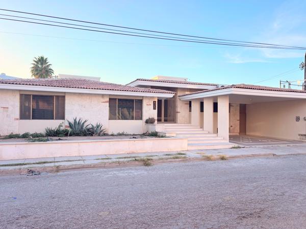Casa en Renta para Oficinas en Campestre La Rosita | Amplios Espacios y Excelente Ubicación Casa en Renta para Oficinas en Campestre La Rosita | Amplios Espacios y Excelente Ubicación