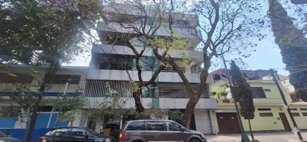 Edificio de 5 pisos en renta para acondicionar en la colonia Roma Sur