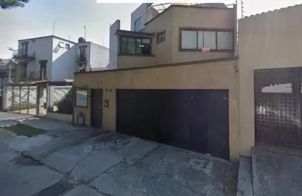 CASA EN VENTA CON HERMOSA VISTA,  PARQUES DE LA HERRADURA, HUIXQUILUCAN, EDO DE MEX.