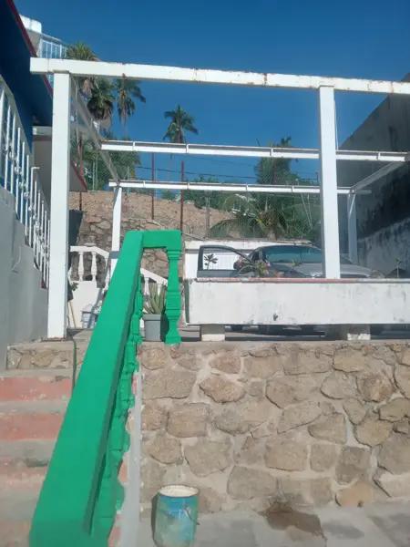 Preciosa y bien ubicada casa a 3 min de playa caleta