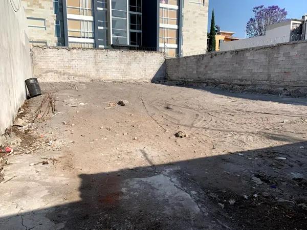 Renta terreno plano, a una cuadra de Av, Juárez y 3 de Paseo Bravo, céntrico.  Col. San Matías