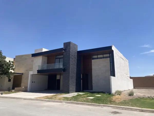 CASA EN VENTA EN LAS VILLAS, TORREON, COAH CASA EN VENTA EN LAS VILLAS, TORREON, COAH