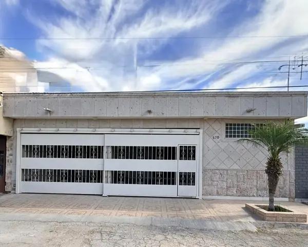 CASA DE UN NIVEL EN VENTA