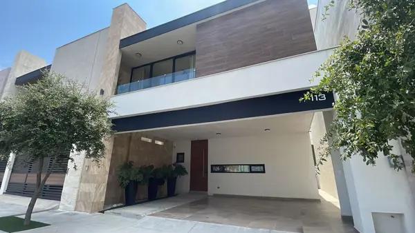 Casas en Dominio Cumbres
