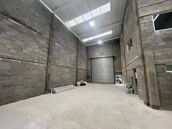 Bodega Industrial en Independencia
