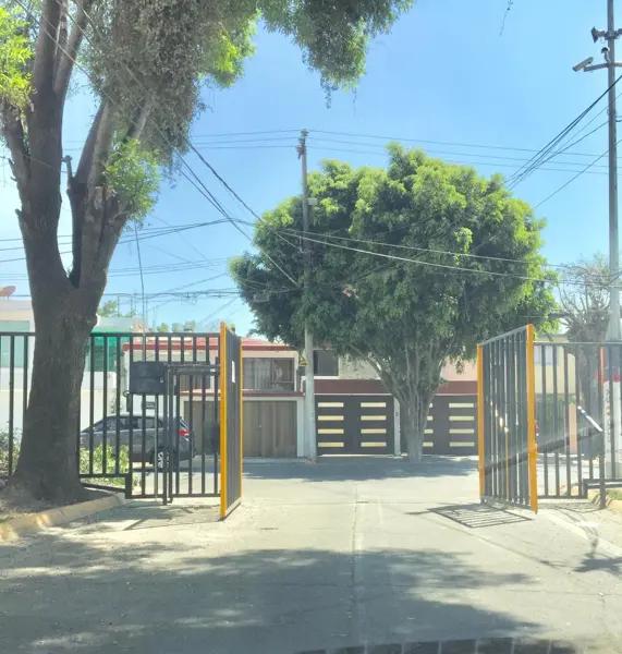 Casa en renta en Valle Dorado