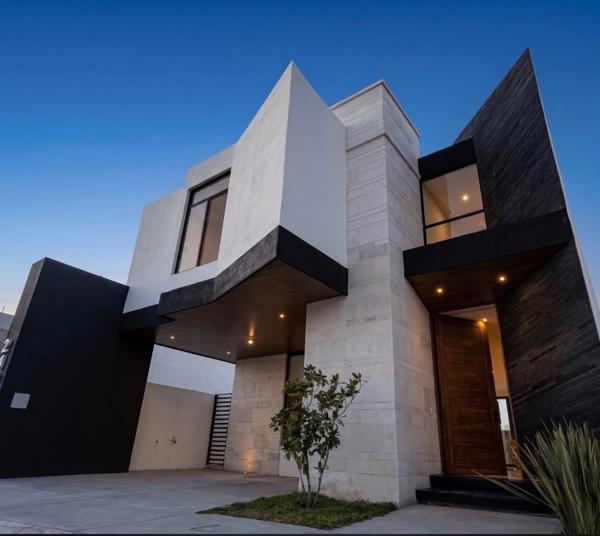 RESIDENCIA EN VENTA AL NORTE FRACC. CARTAGENA