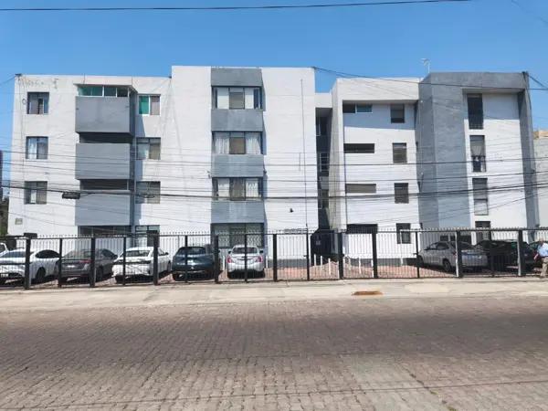 Venta de Departamento en Lagos del Country, Zapopan - Ideal Ubicación y Comodidades