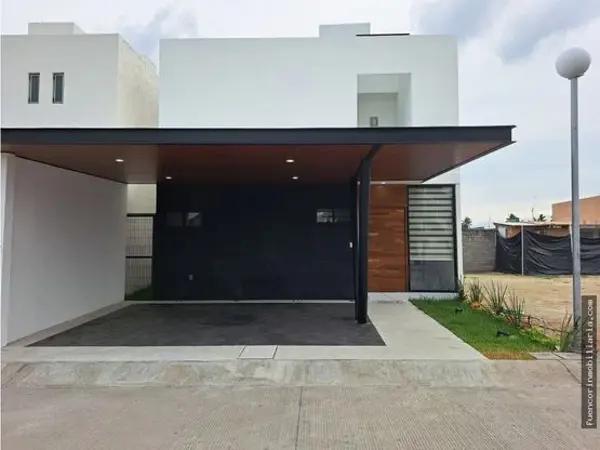 Casa de lujo en coto privado en venta cerca de la playa en Manzanillo