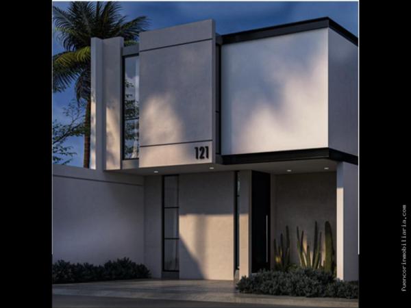 Casa en Venta en Coto Privado con Alberca en Colima