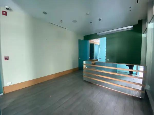 OFICINA PLANTA BAJA EN VENTA TORRE MARTEL III