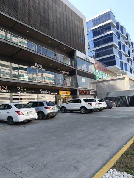 LOCAL EN VENTA PRIMER NIVEL PLAZA ELYSIUM