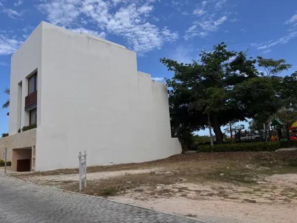 TERRENO EN VENTA PUERTO CANCUN