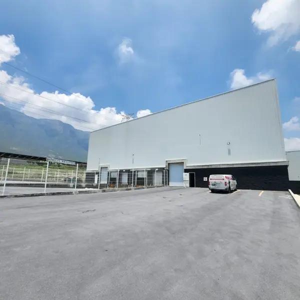 NAVE INDUSTRIAL EN RENTA SANTA CATARINA