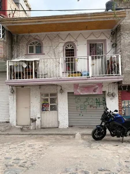 COLONIA EL NUEVO VEGEL !!!!! CASA EN VENTA CON LOCAL COMERCIAL EXCELENTE UBICACION