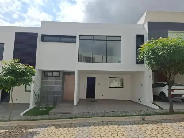 CASA NUEVA EN VENTA EN LOMAS DE ANGELOPOLIS PUEBLA