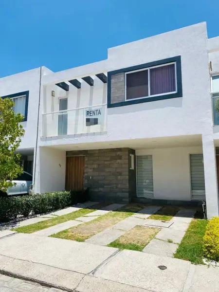 CASA AMUEBLADA EN RENTA EN LOMAS DE ANGELOPOLIS PUEBLA
