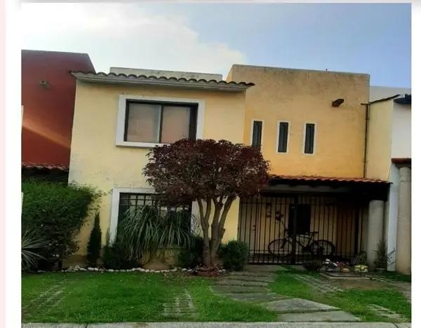 Casa en venta en San Pedro Cholula: Espaciosa y bien ubicada en Jesús Tlatempa Casa en venta en San Pedro Cholula: Espaciosa y bien ubicada en Jesús Tlatempa