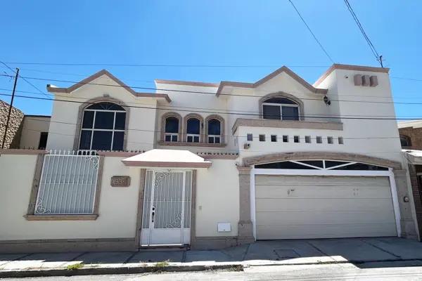 Casa en RENTA en Colonia Latinoamericana