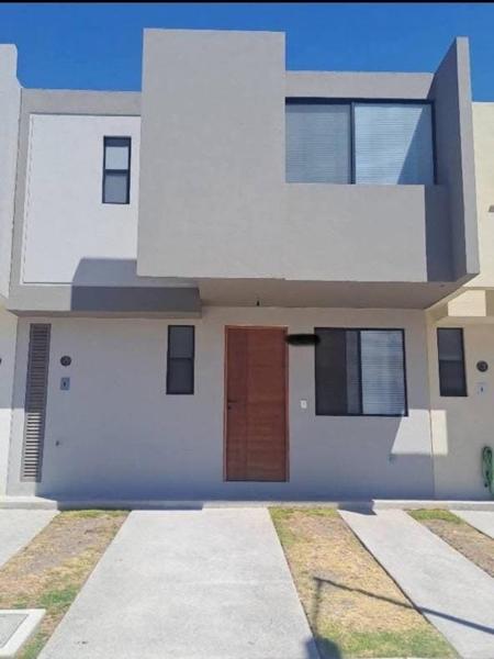 Vendo casa seminueva Meseta