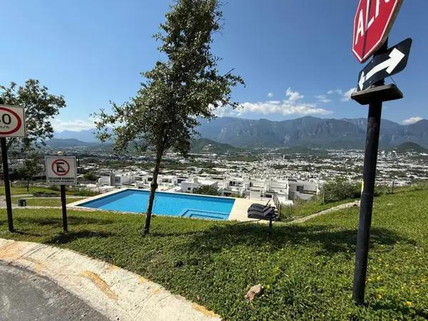 Casa en Venta en Paseo del Vergel, Carretera Nacional Casa en Venta en Paseo del Vergel, Carretera Nacional