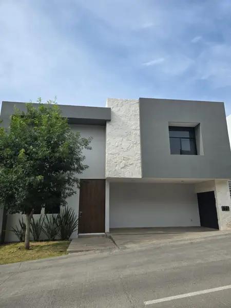 CASA EN RENTA EN EL MOLINO RESIDENCIAL EN ZONA NORTE